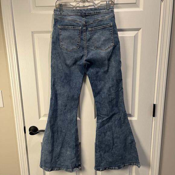 Forever21 High Rise Jeans Size 28 Bell Bottom Flare Leg Stretch Denim Hippie - Picture 2 of 8